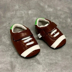 Jack and Lily-NWOT Leather baby/newborn Shoes-Football Design. 0-6 months